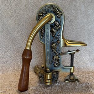 ROGAR Estate Bronze Wine Bottle Opener